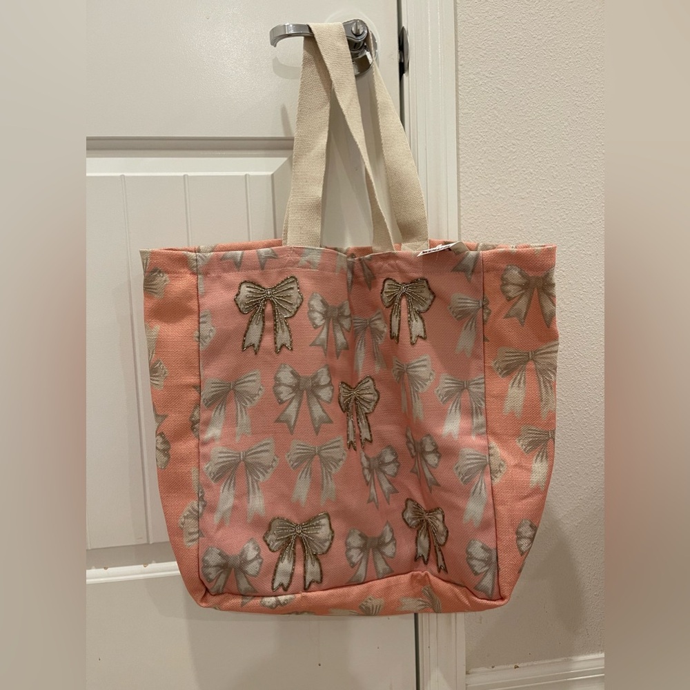 Bow tote bag